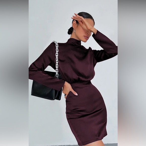 SATIN NECK TIE BACKLESS DRESS PROM DRESS - Picture 1 of 2